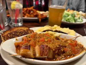 Henry's Great Alaskan Restaurant
