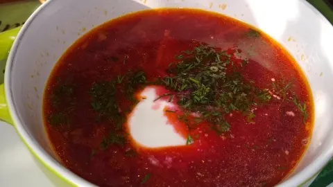 VkusnoOchen' Café in เมอร์มันสค์