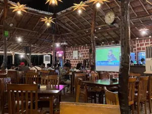 Salt bar and restaurant