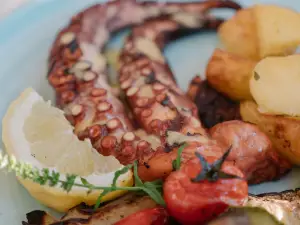 Sebastian's Family Hotel & Taverna