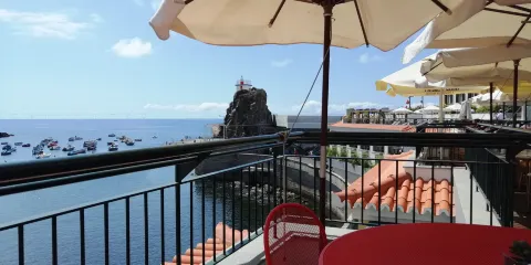 Pier One Restaurant Grill Terrace