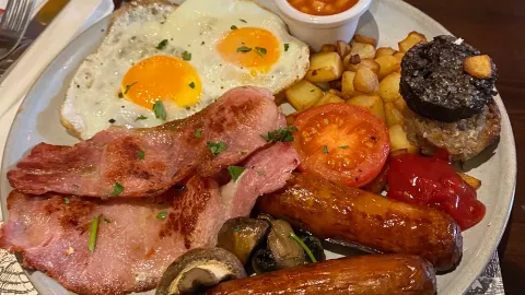 Katie Dalys Heritage Pub & Kitchen in 利莫瑞克