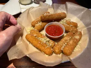 Pizzaria Uno Chicago Bar & Grill