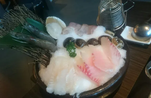 聚北海道昆布鍋(高雄夢時代店)