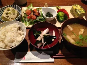 繭蔵