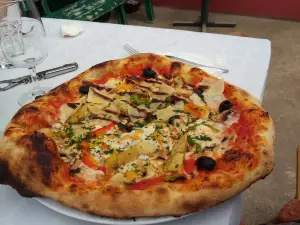 Pizza Folies