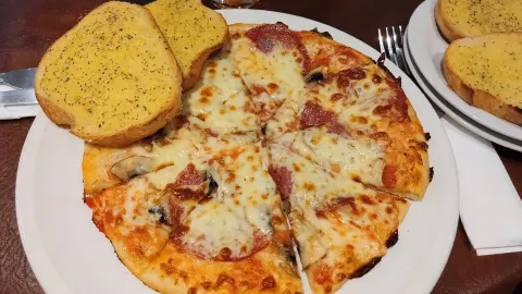 Pizzeria Toscana in 엘긴