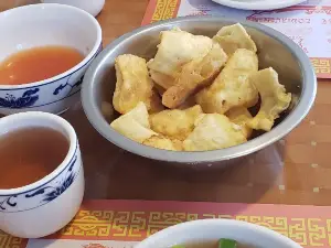 Lee PO Chinese Kitchen