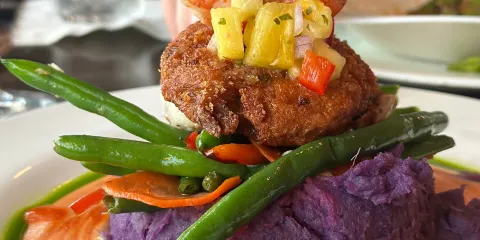 Jackie Rey's Ohana Grill Hilo