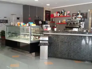 Cafe le Rosse Punto E a Capo