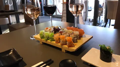 Japans sushi en grill restaurant Izumi in 비어트