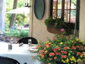The Arch Restaurant