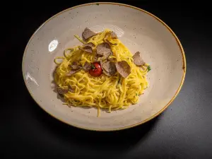 Plaza Grill - Restaurant & Lounge