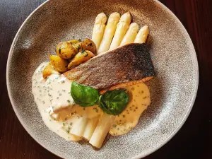 John's Bistro