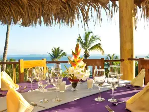 Sol y Luna Restaurant & Bar