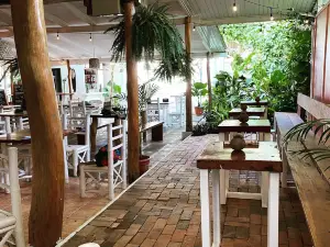 Beach Break Bar & Restaurant