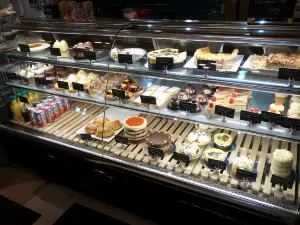 Nichole's Fine Pastry & Café