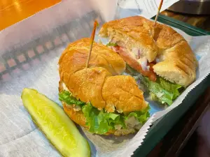 Ann O'Malley's Deli & Pub