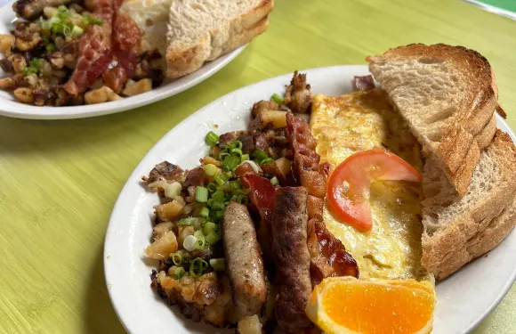 The Summit Cafe