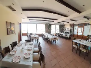 Magos Taverna