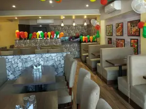 Dosa Plaza