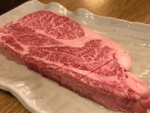 牛若丸精肉店