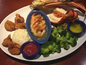 Smokey Bones Springfield