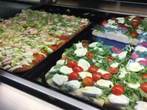 Pizzeria "Young Pizza"