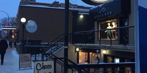 Chocoberry Dessert House