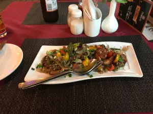 De Baga Deck Restaurant & Bar