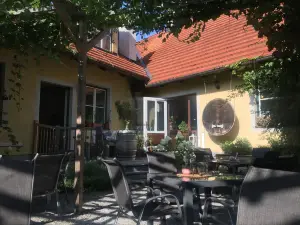 Schreiberhaus Heurigenrestaurant