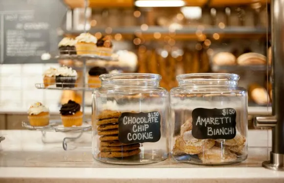 King Arthur Flour: Bakery, Café, School, and Store