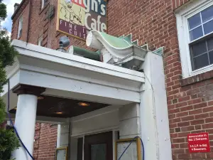 Singh's Cafe