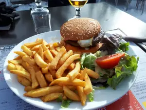 Le Chamois; La Toussuire