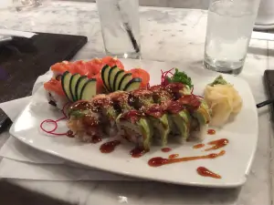 Ta Ca Asian Fusion & Sushi Bar