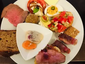 Ronny's Restaurant