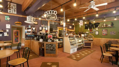 Bear's Paw Bakery in Jasper