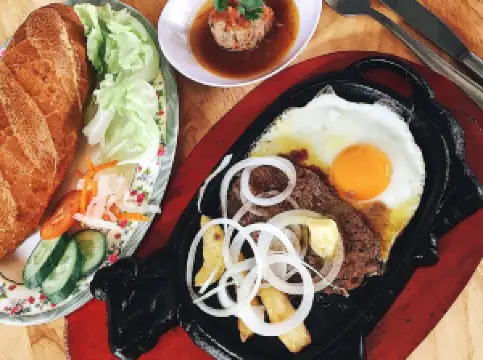 Tung Breakfast & Cafe Restaurant