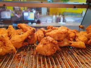 Caledonia Chicken & Ribs
