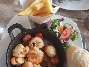 Cafe Ca'Dora