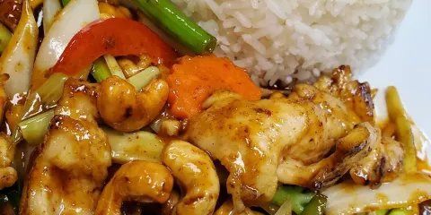 Lan Lamoon Authentic Thai Bistro