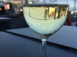 Syd Cocktails & Vin
