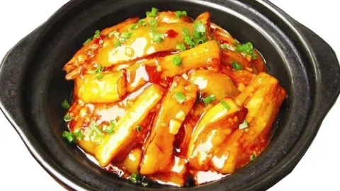 聚味美黄焖鸡(桐丘北路店) in ฝูเกิว