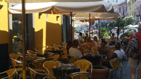 Bar Roma Pasticceria in ปรอซิดา