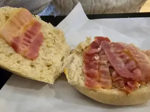 Upper Crust T1 Manchester Airport