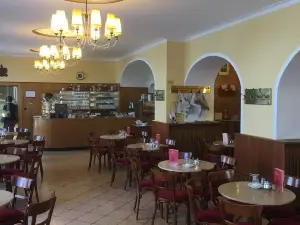Cafe Kroenner