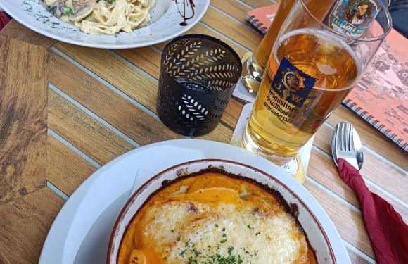 Bistro Early