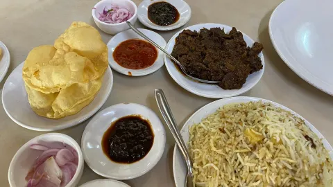 Kayees Rahmathulla Cafe in コーチ