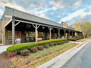 Cracker Barrel Old Country Store