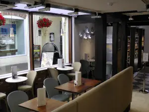 Huffkins Stratford